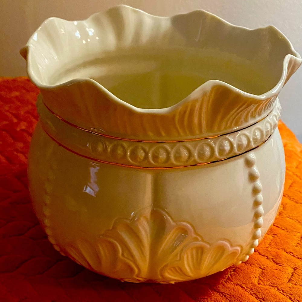 Belleek Bowl